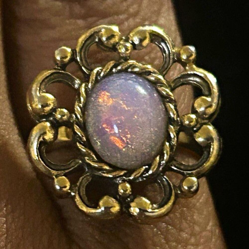 Vintage 1975 Sarah Coventry Contessa Faux Opal Adjustable Ring